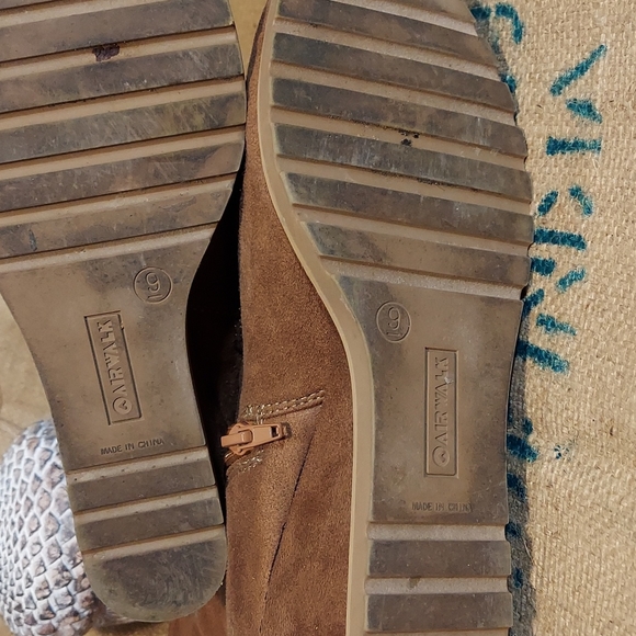 Airwalk Wedged Lined Winter Boots - Picture 3 of 7